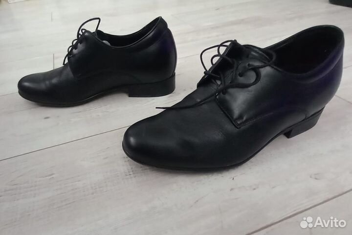 Ботинки мужские на скрытом каблуке Conhpol