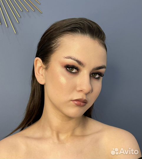 Визажист макияж модели