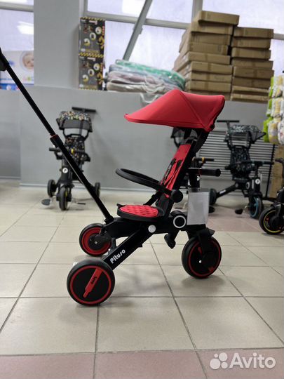 Детский трехколесный велосипед Pituso Leve