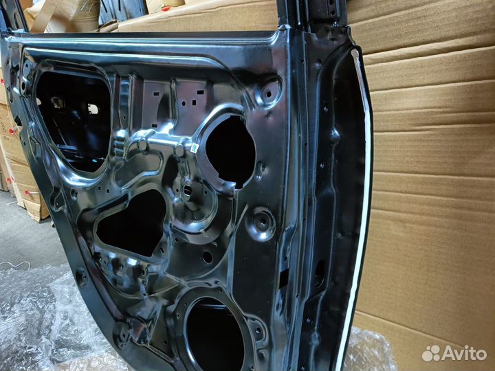 Дверь задняя левая правая Kia Rio X Line