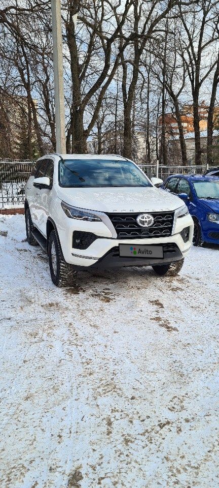 Toyota Fortuner: фото владельца