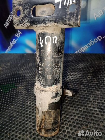 Стойка передняя Volkswagen Polo 5