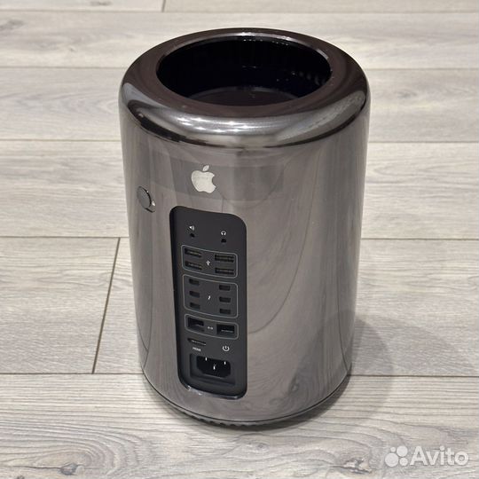 Apple Mac Pro (2013) Xeon / 32gb / 500 SSD / D500