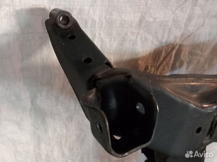 Подрамник nissan almera classic