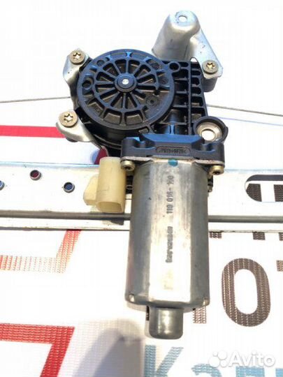 Стеклоподъемник задний правый Mercedes M-Class