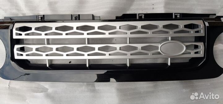 Решетка радиатора (09-13) Land Rover Discover 4