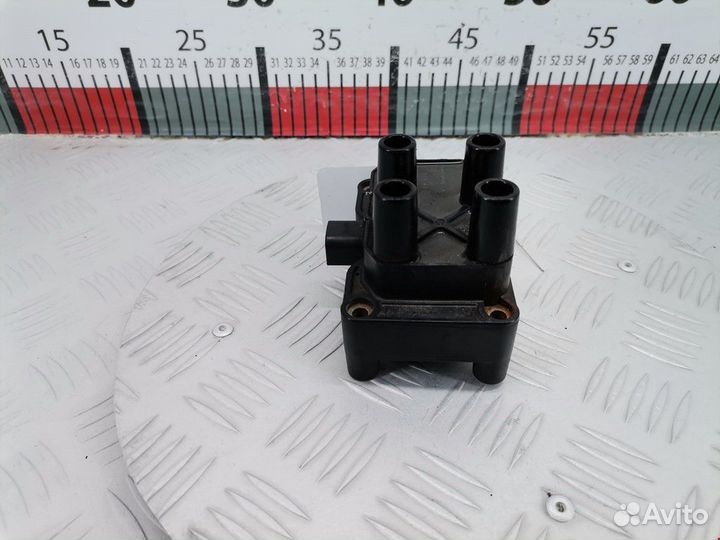 Катушка зажигания Ford Focus рест. 2005