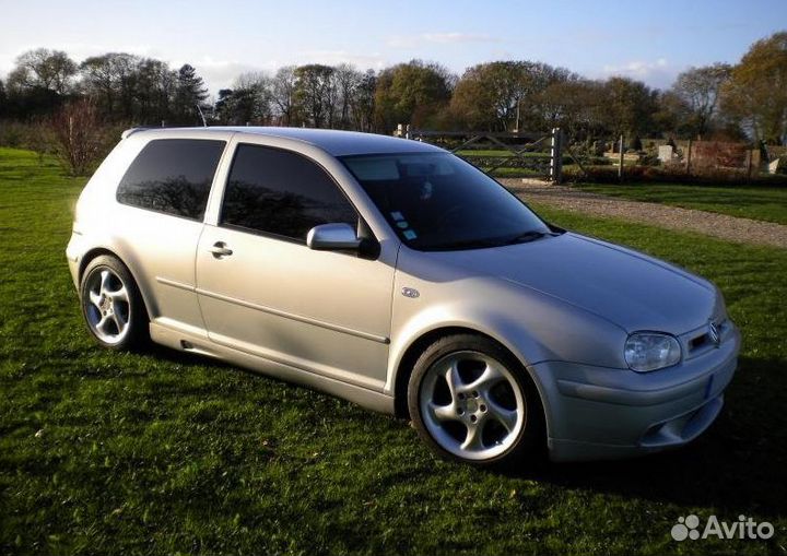 Накладки на пороги Volkswagen Golf 4