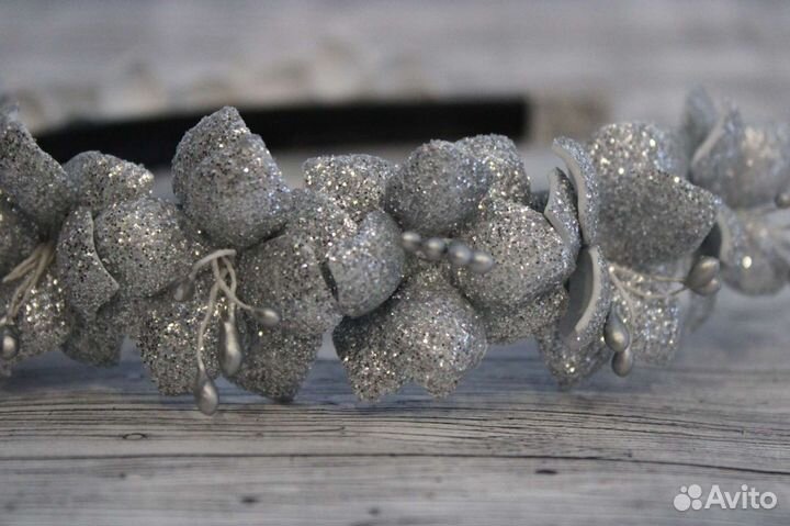 Ободок с цветочками