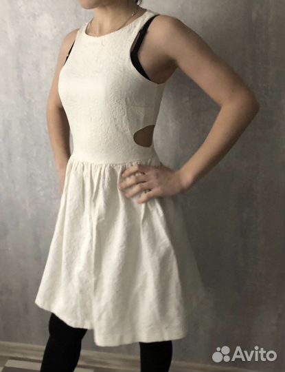 Белое платье Zara 42-44