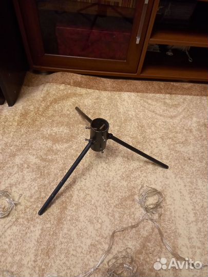 Подставка под елку