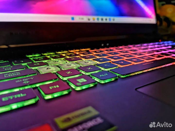 Новые Asus g17 RTX 4070, Ryzen 9 7945HX