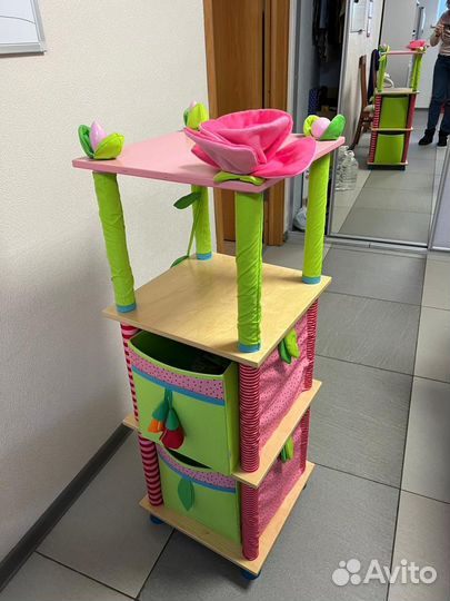 Стеллаж для девочки Хаба