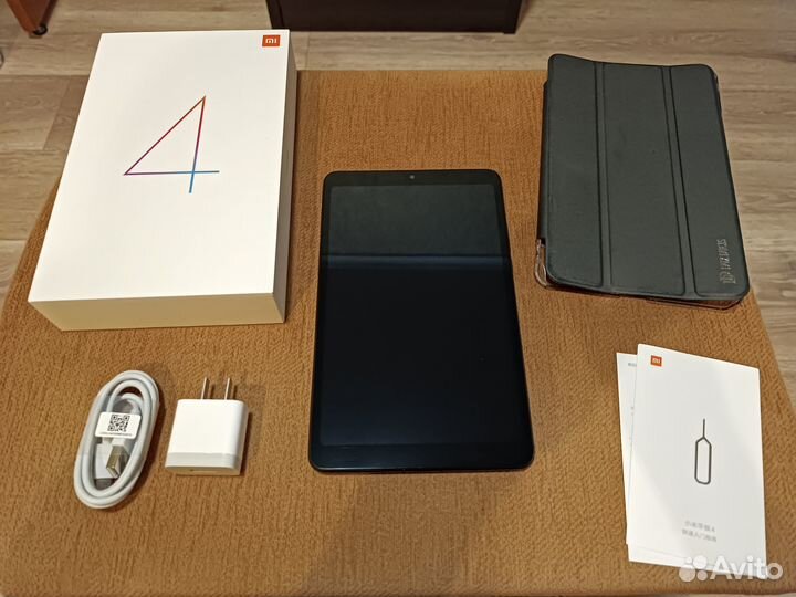 Xiaomi MiPad 4 3/32Gb WiFi + чехол-книжка