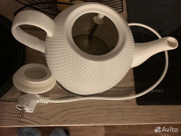 Чайник электрический бу