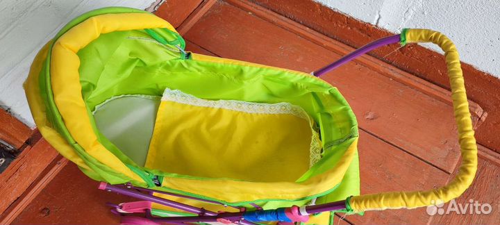 Коляска кукольная