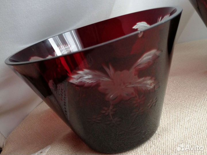 Вазы парные, рубиновое стекло, Bohemia