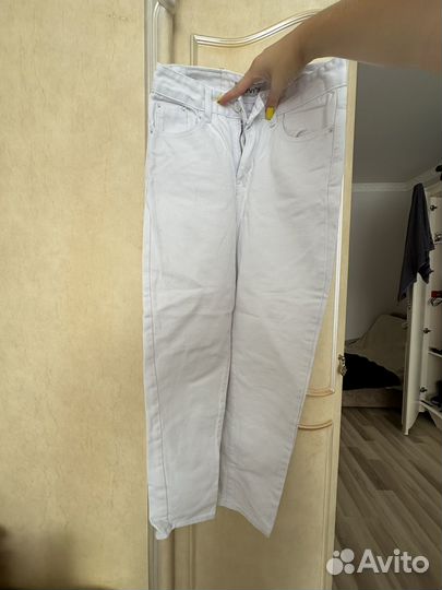 Джинсы женские levis