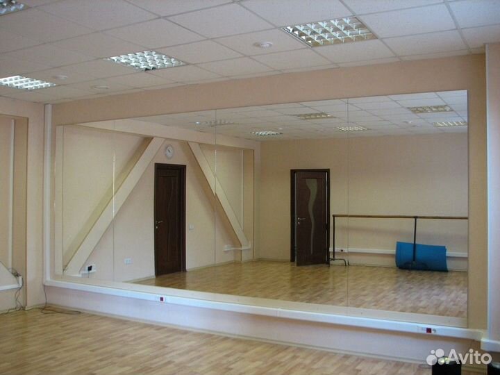 Монтаж зеркал и стекл