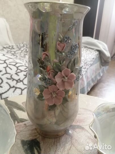 Вазы перламутровые фарфор