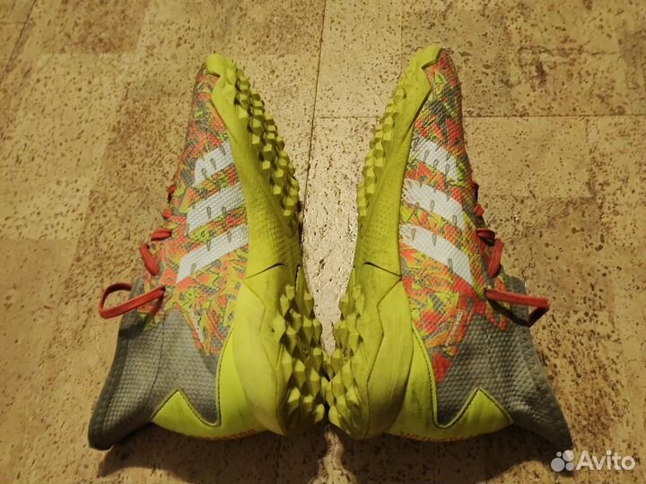 Сороконожки adidas predator freak.3 TF