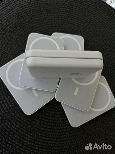 Apple magsafe battery pack