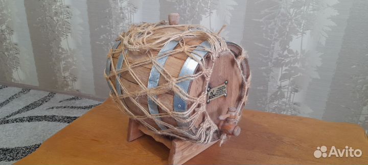 Боченок дубовый под вино