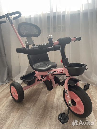Велосипед детский трёхколесный с ручкой розовый