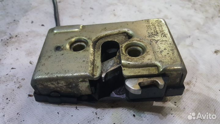 Замок двери передний левый пассат б3 vw b3 b4 б4