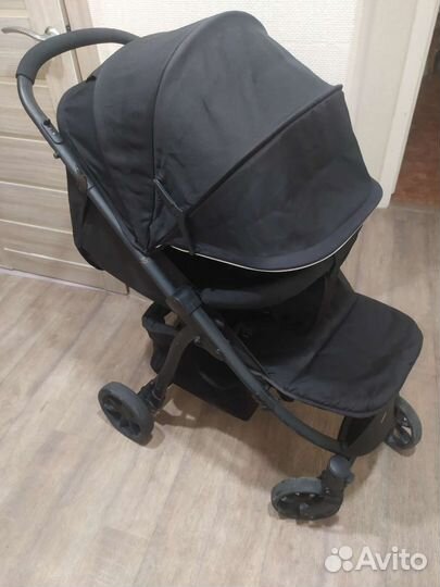 Прогулочная коляска Tomix