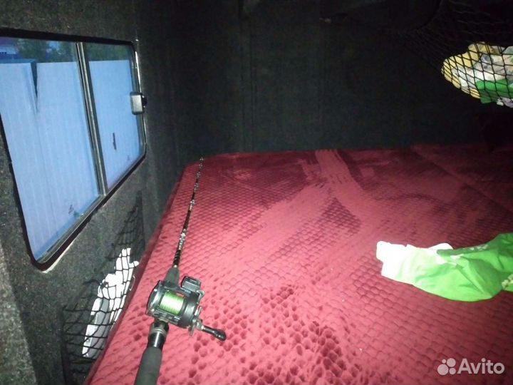 Понтонный катер