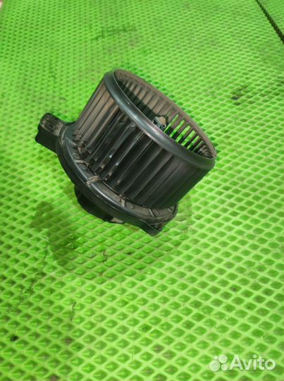 Моторчик печки Kia Rio