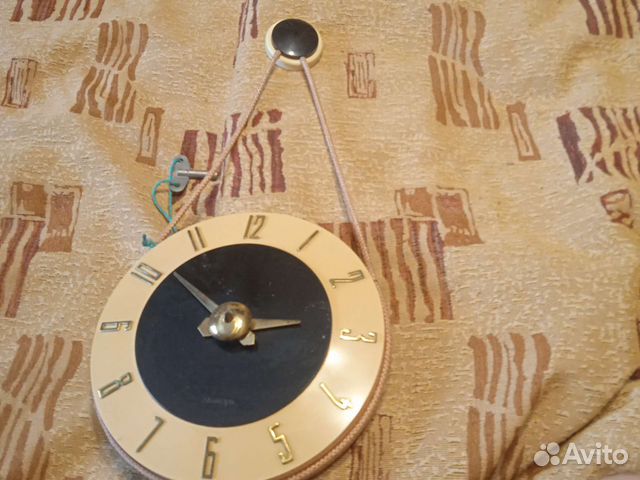 Настенные, заводные часы