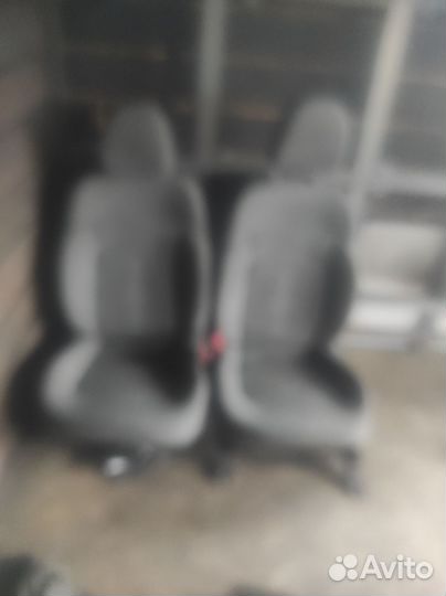 Продам торпеду на кия спортейж3 и сиденья