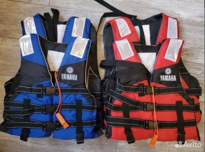 Спасательный жилет Yamaha