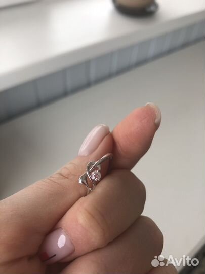 Кольцо золотое с бриллиантом