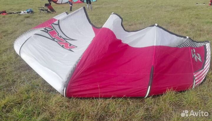 Кайты Naish Torch 9м и Helix 12м