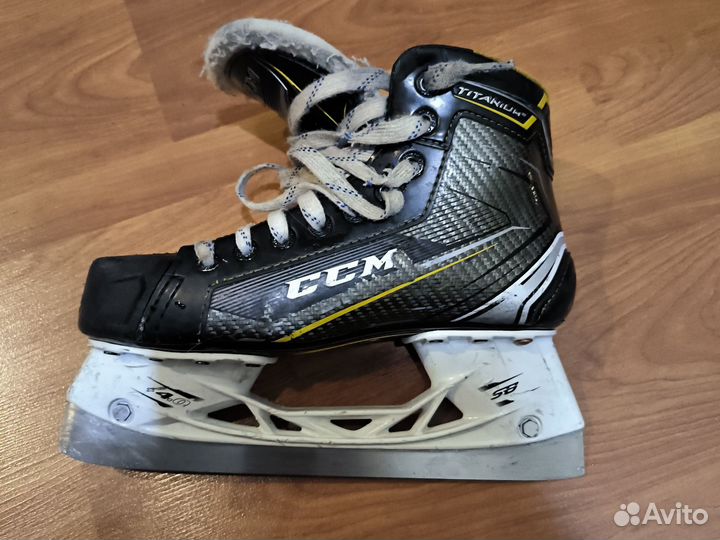 Коньки для хоккея с мячом CCM разм. 39