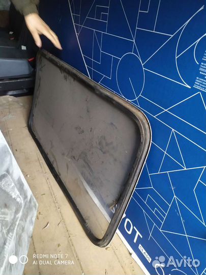 Стекло боковое