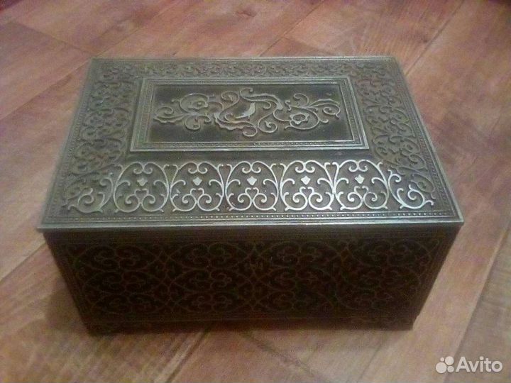 Шкатулка ларец