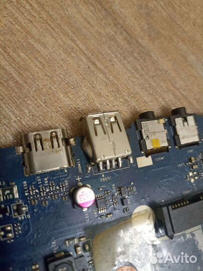 Материнская плата p7ye5 la-6991p