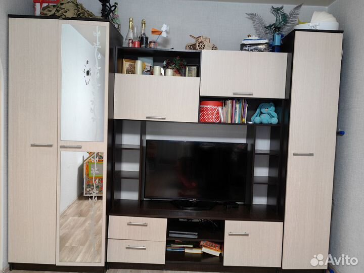 Стенка в гостиную бу