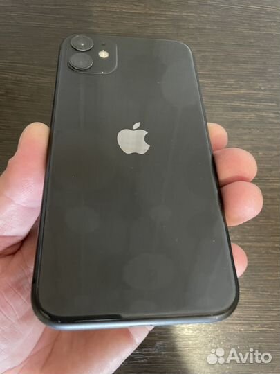 Телефон iPhone 11
