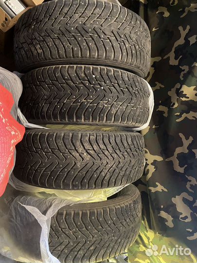 Nokian Tyres Hakkapeliitta 8 SUV 255/55 R19 111T