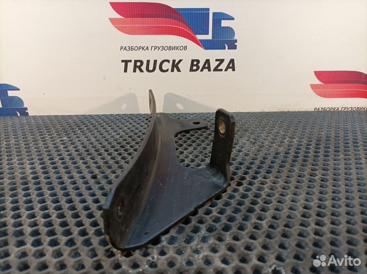 Кронштейн крыла левого левый Daf XF105