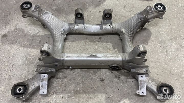 Подрамник задний bmw g30 g11 g12 g16