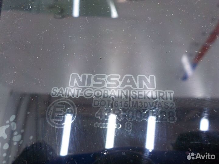 Стекло двери задней правой Nissan Tiida 2007