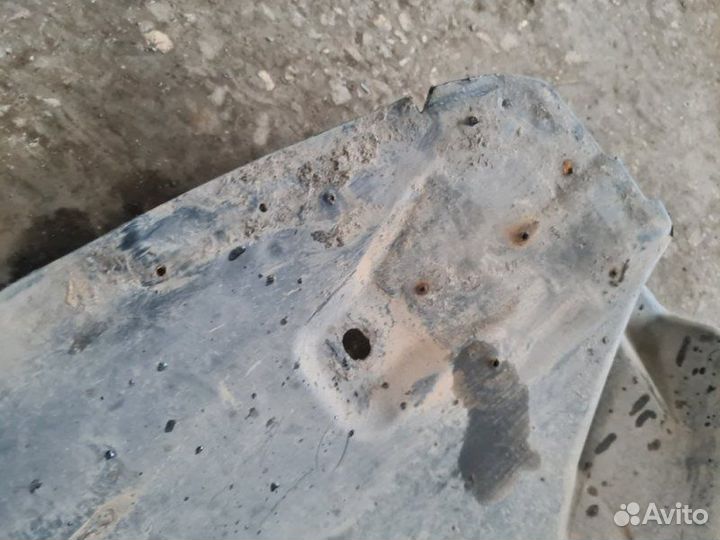 Локер передний правый Renault Fluence седан M4R