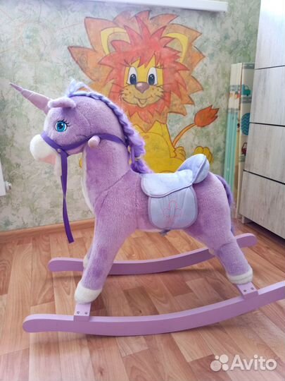 Лошадка- качалка единорог