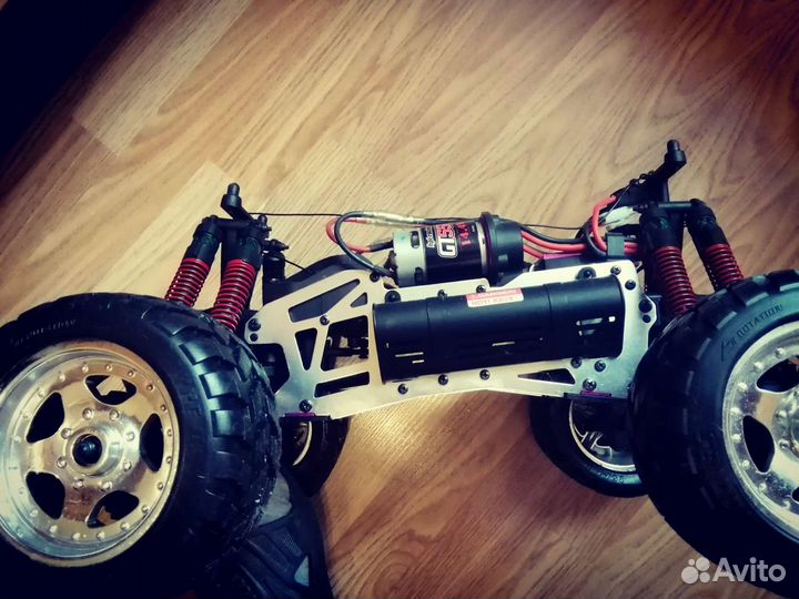 Радиоуправляемая машина HPI-Racing E-Savage Монстр